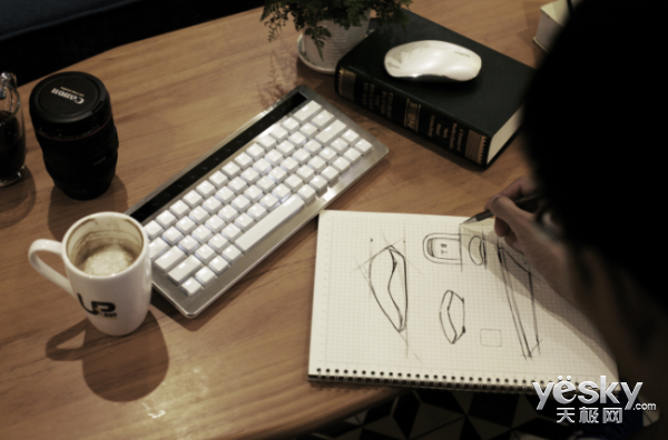 雷柏KX双模式背光机械键盘开元棋牌app五彩闪耀金属风(图3)