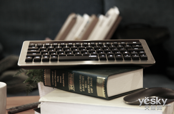 雷柏KX双模式背光机械键盘开元棋牌app五彩闪耀金属风(图4)